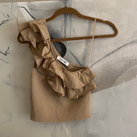 Do+Be Tan One Shoulder Ribbed Bodice and Ruffled Tank Top Size Small - Picture 7 of 7